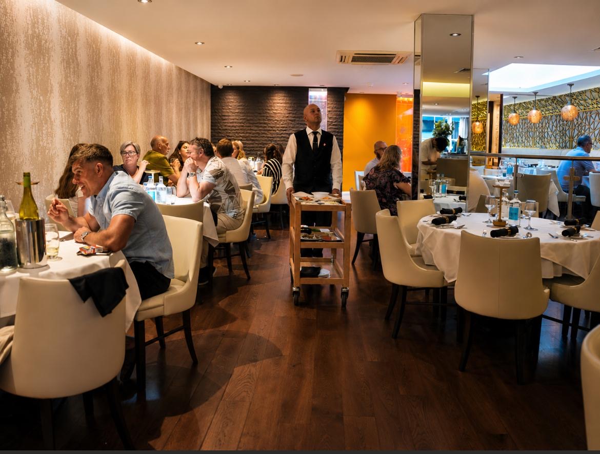 A lively evening in the Valley Connection dining room